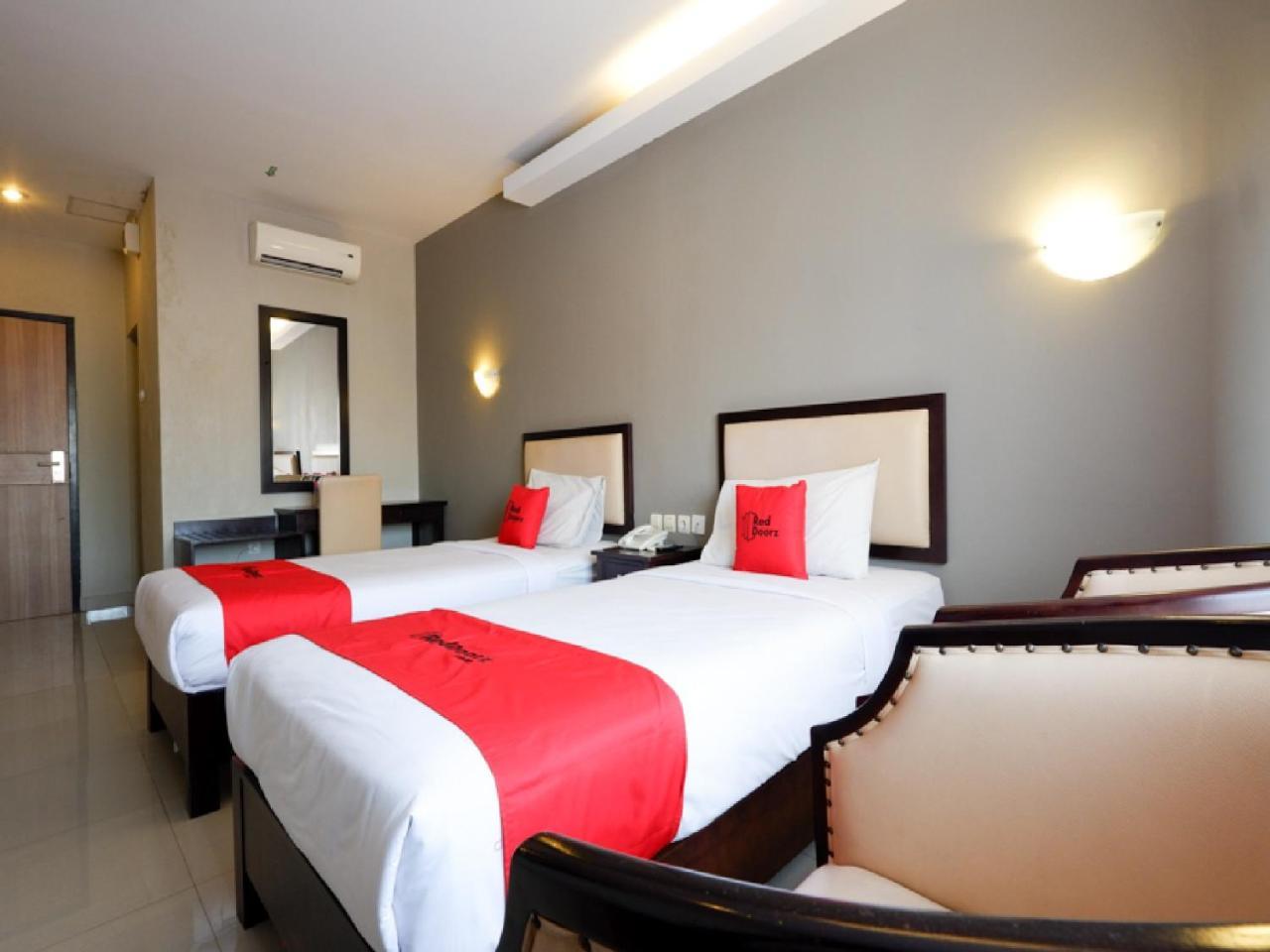 Reddoorz Plus @ Singosari Raya Semarang Extérieur photo