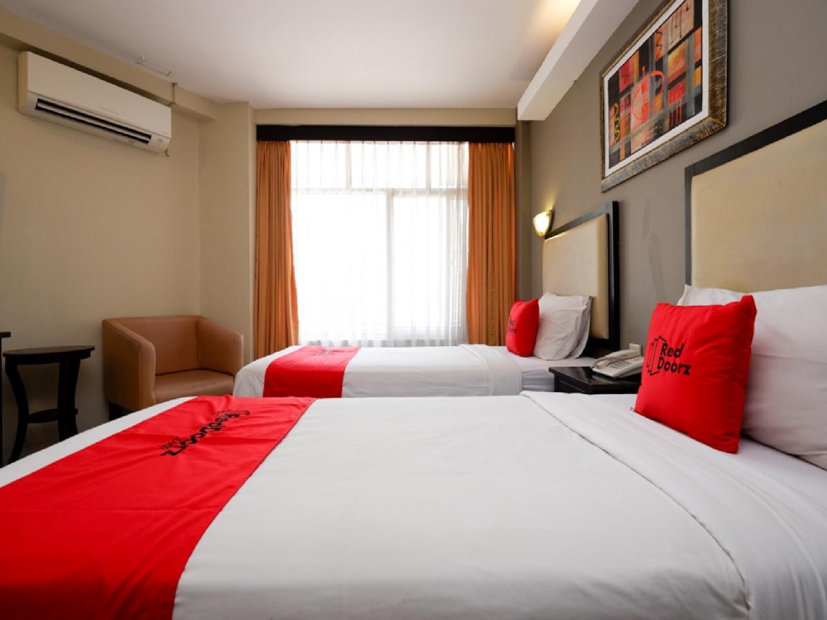 Reddoorz Plus @ Singosari Raya Semarang Extérieur photo
