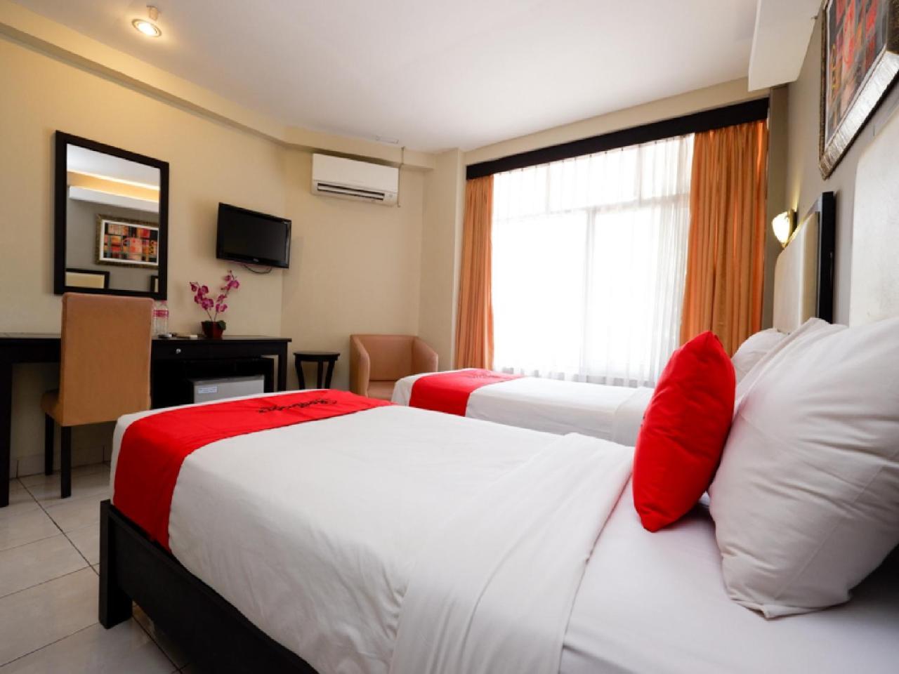 Reddoorz Plus @ Singosari Raya Semarang Extérieur photo