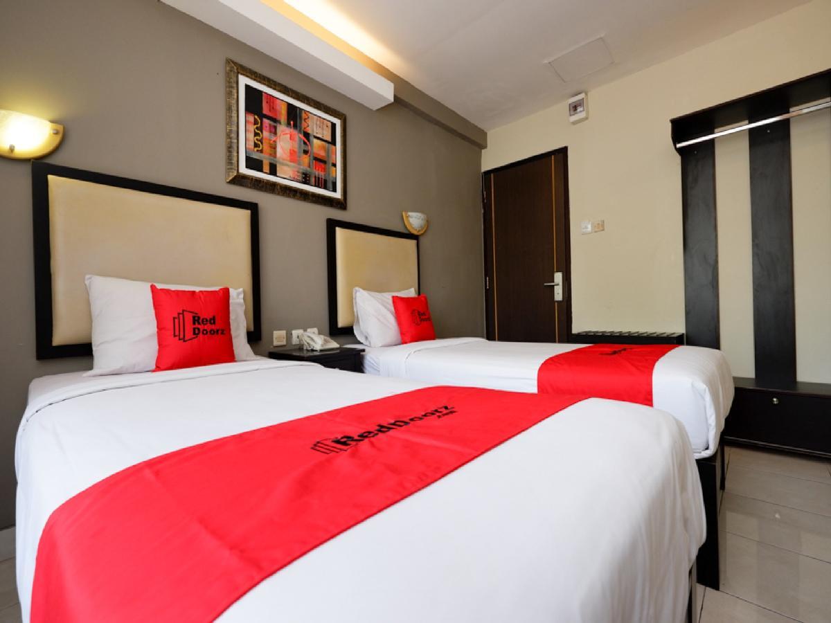 Reddoorz Plus @ Singosari Raya Semarang Extérieur photo