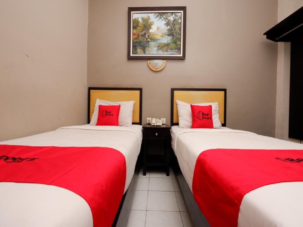 Reddoorz Plus @ Singosari Raya Semarang Extérieur photo